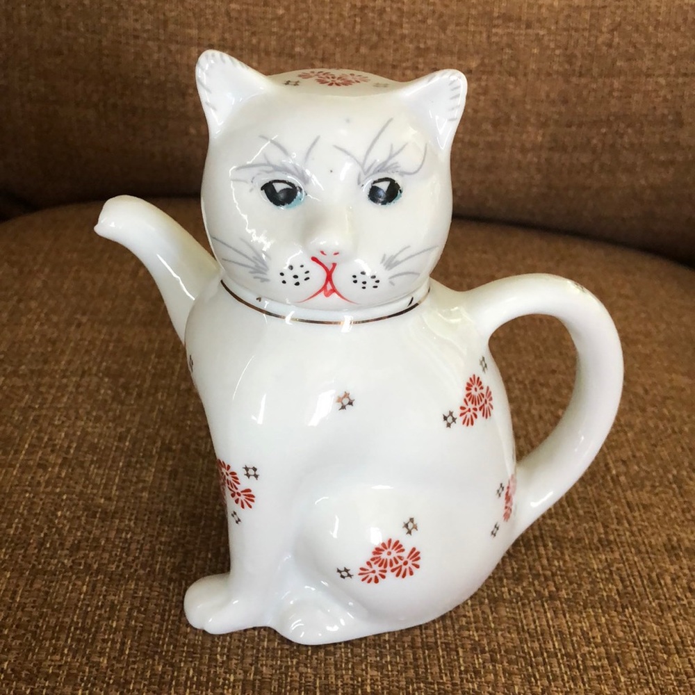 Cat Tea Pot